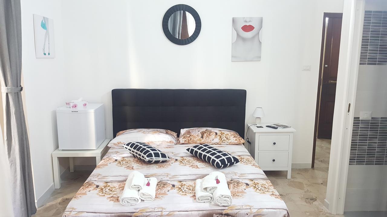 Exclusive House Center Apartment Catania Exterior photo